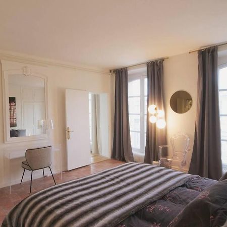Charme Et Modernite Au Coeur Du Quartier St Louis Appartement Versailles Buitenkant foto
