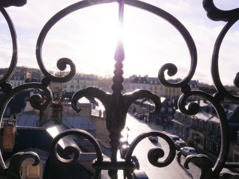 Charme Et Modernite Au Coeur Du Quartier St Louis Appartement Versailles Buitenkant foto
