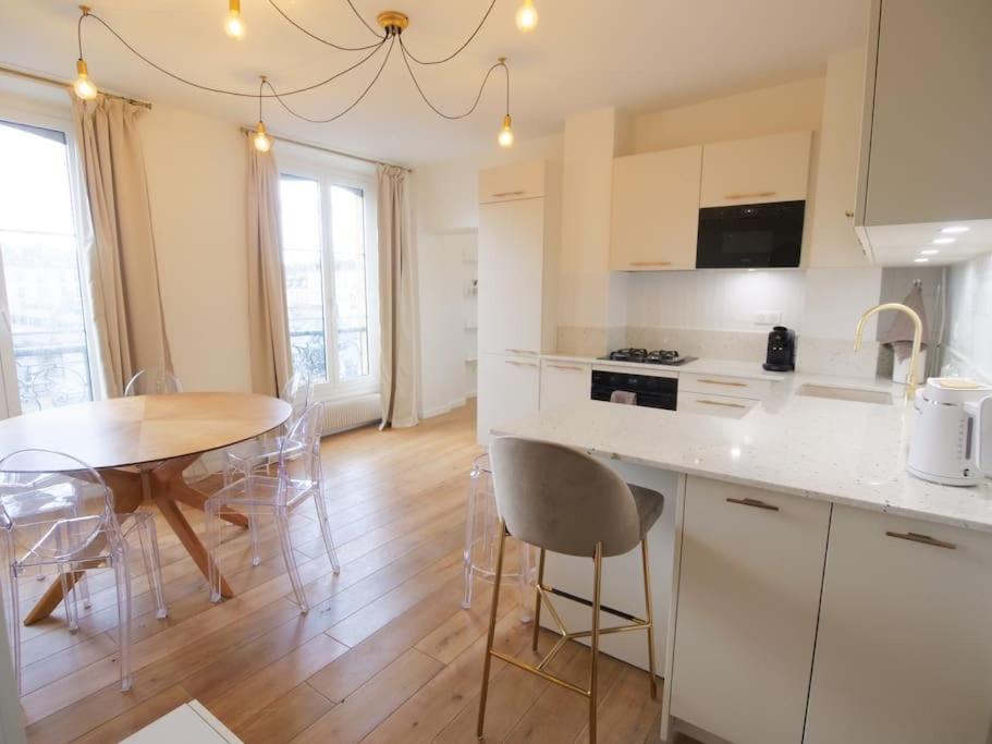 Charme Et Modernite Au Coeur Du Quartier St Louis Appartement Versailles Buitenkant foto